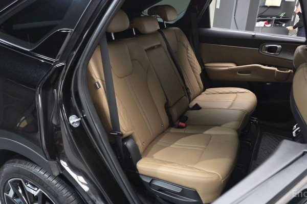 2024 Kia Sorento с пробегом 23 830 км