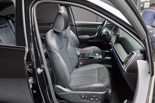 2023 Kia Sorento с пробегом 11 704 км