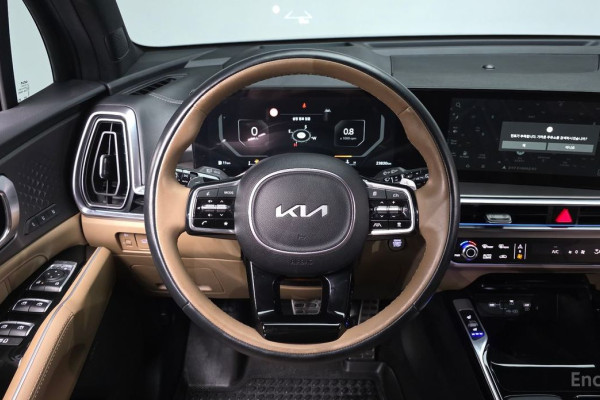 2024 Kia Sorento с пробегом 23 830 км