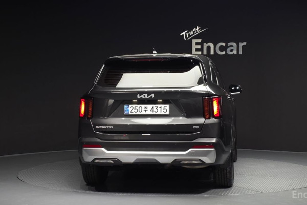 2023 Kia Sorento с пробегом 38 373 км
