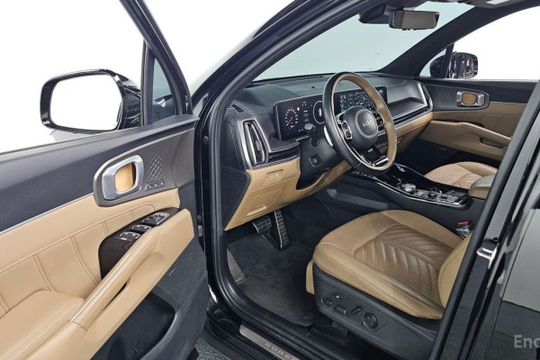 2023 Kia Sorento с пробегом 26 348 км