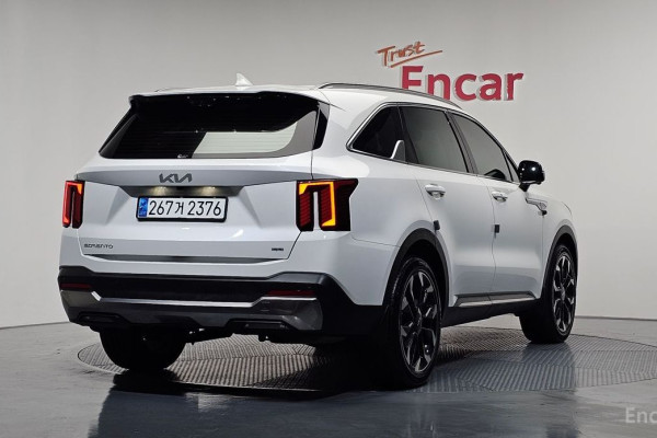 2023 Kia Sorento с пробегом 11 543 км