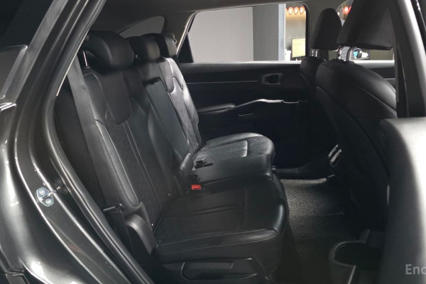 2023 Kia Sorento с пробегом 38 373 км