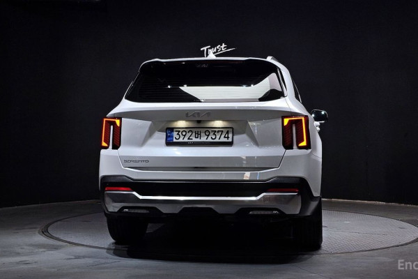 2023 Kia Sorento с пробегом 29 066 км