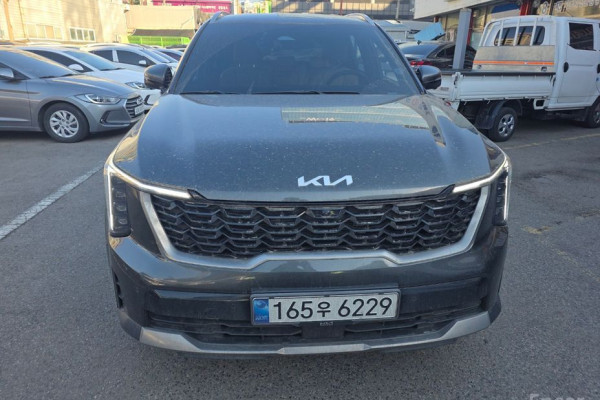 2024 Kia Sorento с пробегом 7 690 км