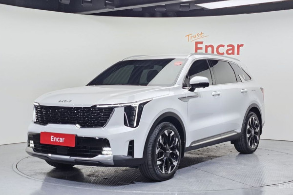2023 Kia Sorento с пробегом 24 338 км
