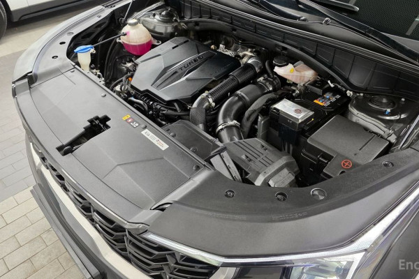 2023 Kia Sorento с пробегом 57 190 км