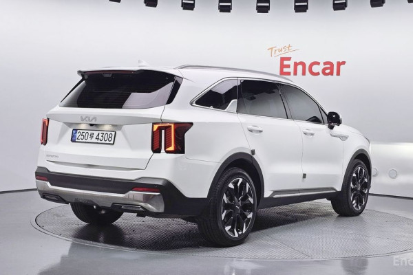 2024 Kia Sorento с пробегом 16 851 км
