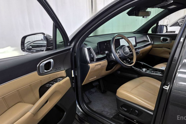 2023 Kia Sorento с пробегом 57 190 км