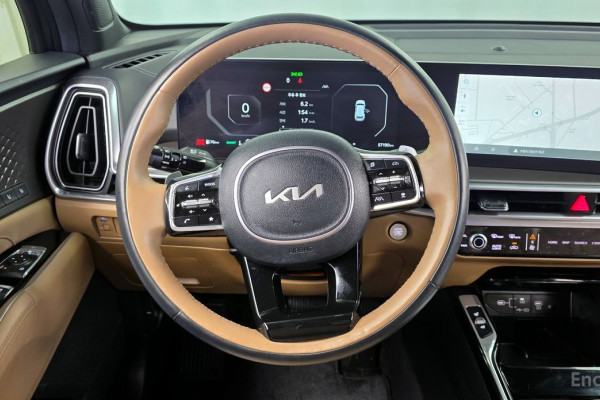 2023 Kia Sorento с пробегом 57 190 км