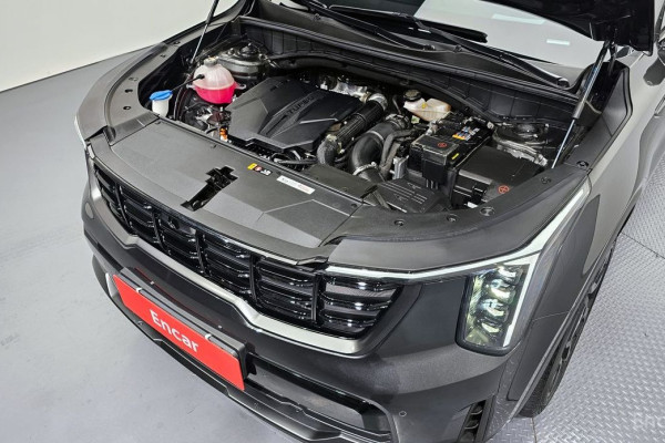 2024 Kia Sorento с пробегом 14 819 км