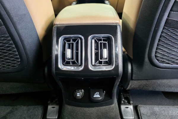 2023 Kia Sorento с пробегом 57 190 км