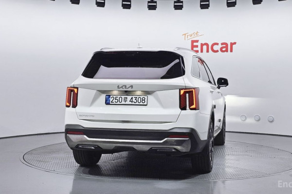 2024 Kia Sorento с пробегом 16 851 км