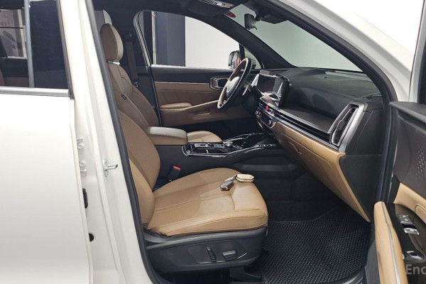 2023 Kia Sorento с пробегом 11 543 км