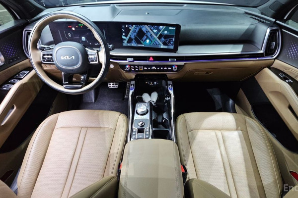 2023 Kia Sorento с пробегом 17 831 км