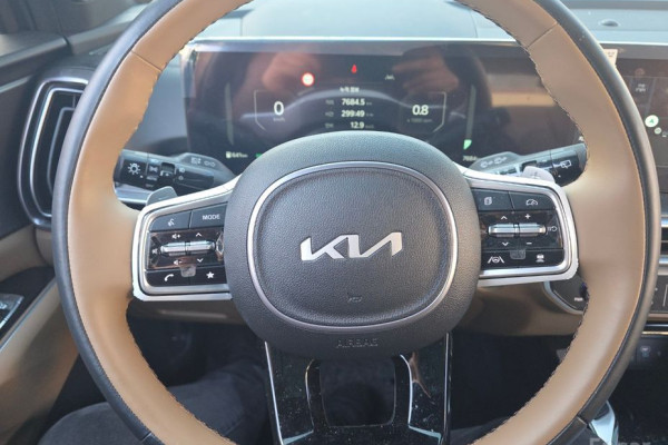 2024 Kia Sorento с пробегом 7 690 км