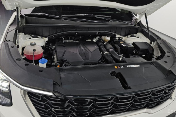 2024 Kia Sorento с пробегом 63 038 км