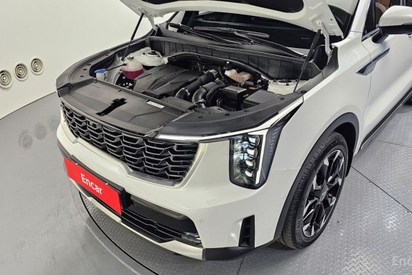 2023 Kia Sorento с пробегом 24 338 км