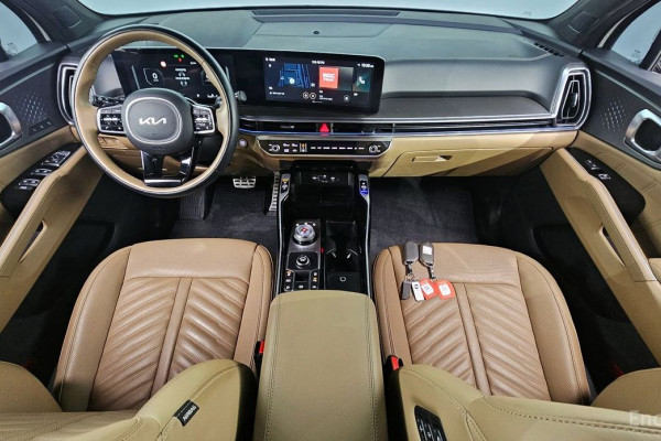 2024 Kia Sorento с пробегом 16 851 км