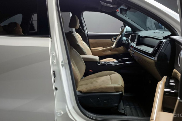 2023 Kia Sorento с пробегом 29 066 км