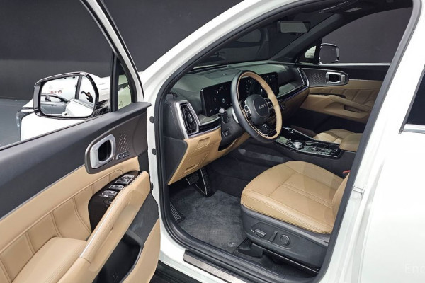 2023 Kia Sorento с пробегом 17 831 км