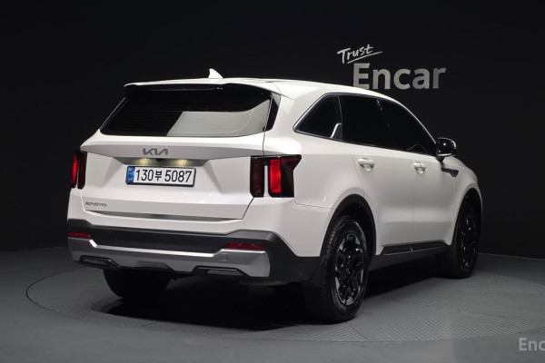 2023 Kia Sorento с пробегом 37 625 км