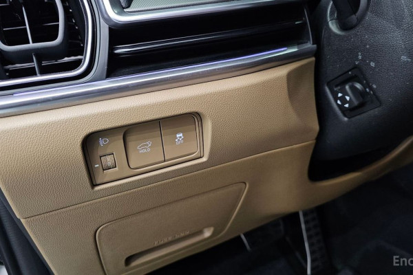 2023 Kia Sorento с пробегом 17 831 км