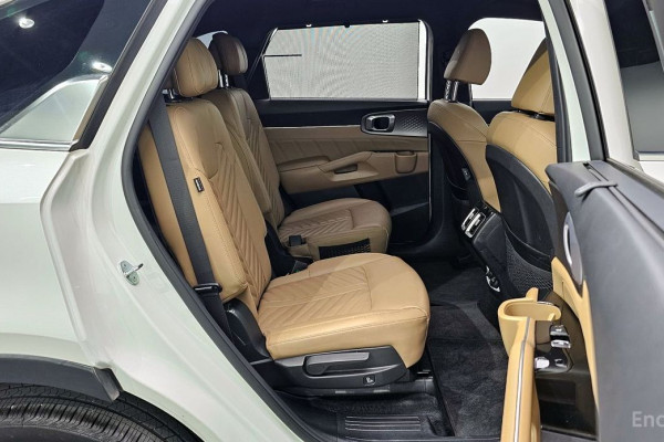 2024 Kia Sorento с пробегом 16 851 км