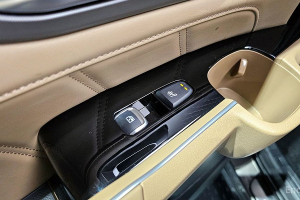 2025 Kia Sorento с пробегом 30 087 км