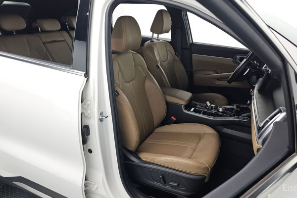 2024 Kia Sorento с пробегом 64 093 км