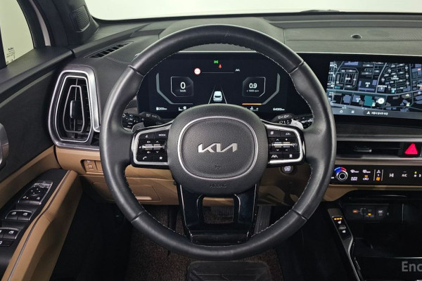 2024 Kia Sorento с пробегом 64 093 км