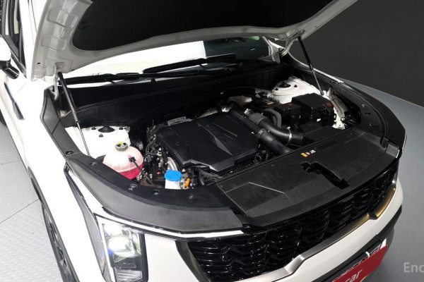 2023 Kia Sorento с пробегом 37 625 км