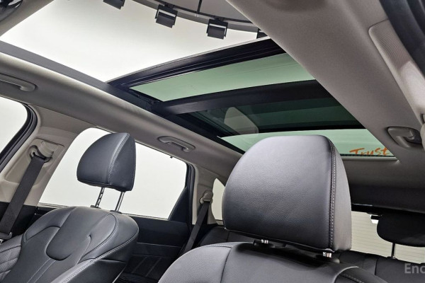 2024 Kia Sorento с пробегом 14 819 км