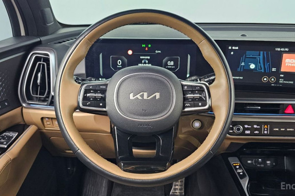 2024 Kia Sorento с пробегом 16 851 км