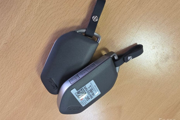 2024 Kia Sorento с пробегом 7 690 км