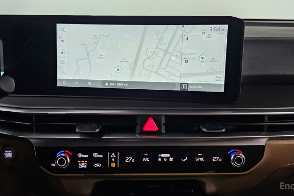 2023 Kia Sorento с пробегом 24 338 км