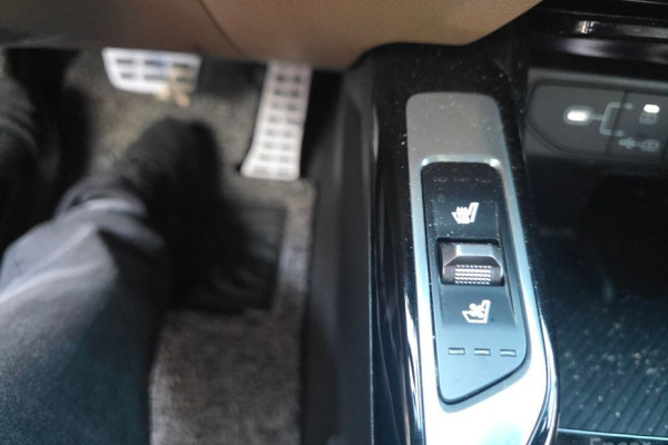 2024 Kia Sorento с пробегом 7 690 км