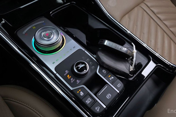 2024 Kia Sorento с пробегом 21 248 км