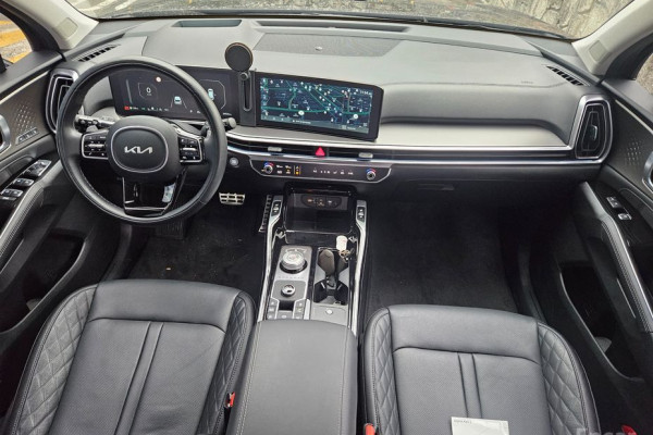 2024 Kia Sorento с пробегом 24 600 км