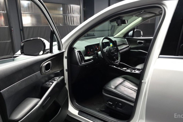 2023 Kia Sorento с пробегом 37 625 км