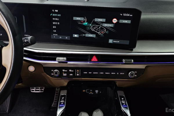 2023 Kia Sorento с пробегом 17 831 км