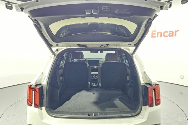 2024 Kia Sorento с пробегом 16 851 км