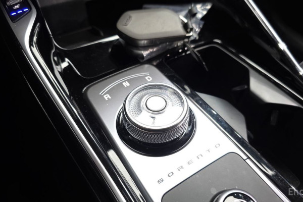 2023 Kia Sorento с пробегом 25 225 км