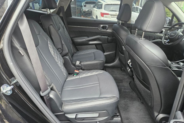 2024 Kia Sorento с пробегом 24 600 км