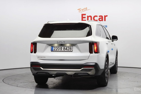 2023 Kia Sorento с пробегом 74 527 км