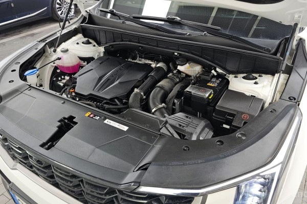 2024 Kia Sorento с пробегом 18 623 км