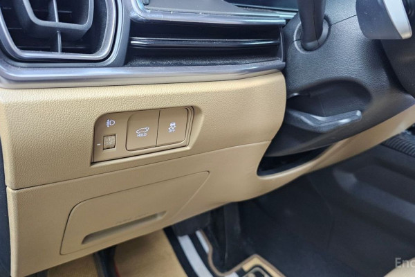 2024 Kia Sorento с пробегом 27 716 км