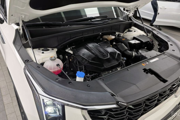 2024 Kia Sorento с пробегом 13 771 км