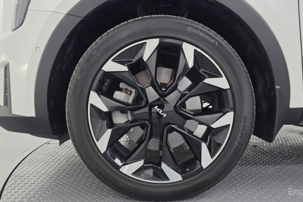 2024 Kia Sorento с пробегом 15 852 км