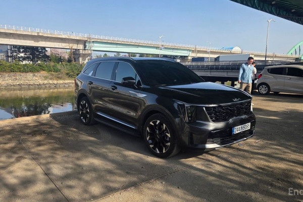 2025 Kia Sorento с пробегом 18 000 км